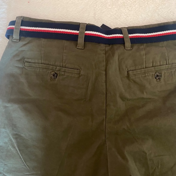 Tommy Hilfiger Belted Shorts - Picture 4 of 9